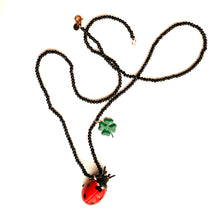 Carica l'immagine nel visualizzatore di Gallery, Collana lunga con perline e animali - Farm world