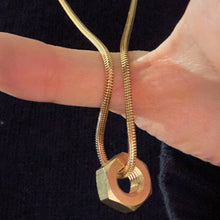 Carica l'immagine nel visualizzatore di Gallery, Collana - Dado