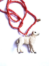 Carica l'immagine nel visualizzatore di Gallery, Collana lunga con perline e animali - Farm world
