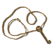 Carica l'immagine nel visualizzatore di Gallery, le infinite possibilità Viola Pisenti