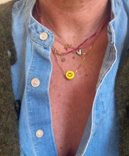 Carica l'immagine nel visualizzatore di Gallery, Collana - Smiley charm
