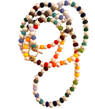 Carica l&#39;immagine nel visualizzatore di Gallery, Collana lunga con perle e perline multicolor - New York collana lunga
