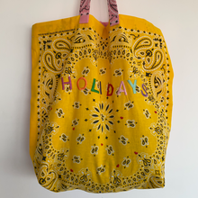 Carica l&#39;immagine nel visualizzatore di Gallery, Bandana Bag Embroidered
