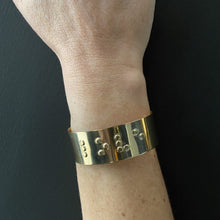 Carica l&#39;immagine nel visualizzatore di Gallery, Braille bracelet
